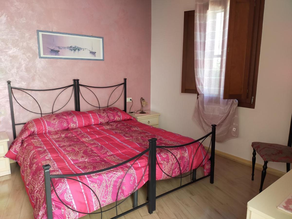B&B Colti Di Rosa Castelsardo Exterior photo