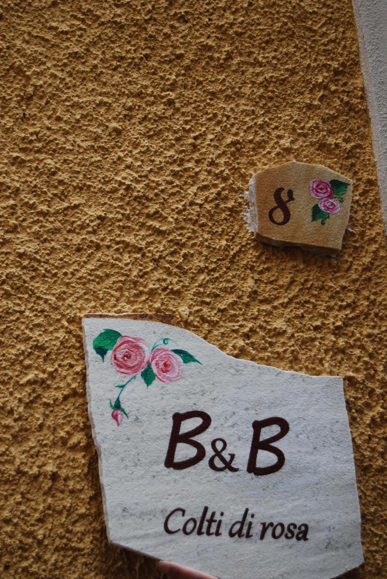 B&B Colti Di Rosa Castelsardo Exterior photo