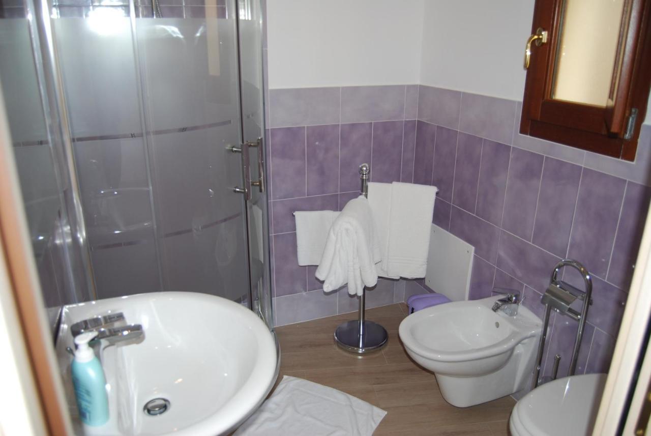 B&B Colti Di Rosa Castelsardo Room photo